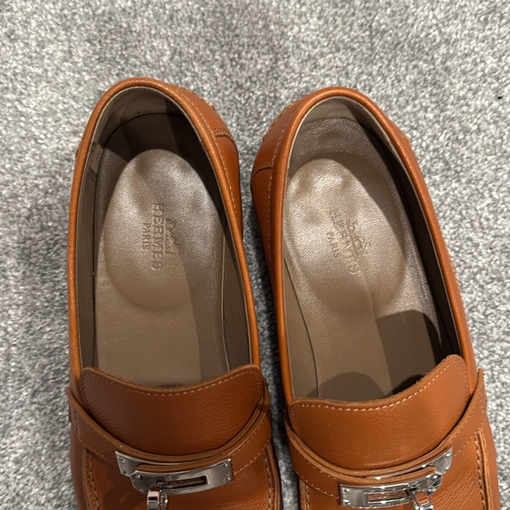 Authentic Hermes women’s Leather Loafers - Picture 3 of 9